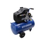 HYAC 50-21 е маслен компресор, което гарантира по-дълъг живот и по-тиха работа. Снабден е с два манометъра за контрол на налягането и възможност за регулиране според нуждите. Нивото на шума е 86 dB, което го прави сравнително тих за своя клас. Дебитът от 196 л/мин осигурява достатъчно въздух за повечето хоби приложения, а здравата конструкция и качествените компоненти гарантират сигурна работа.
